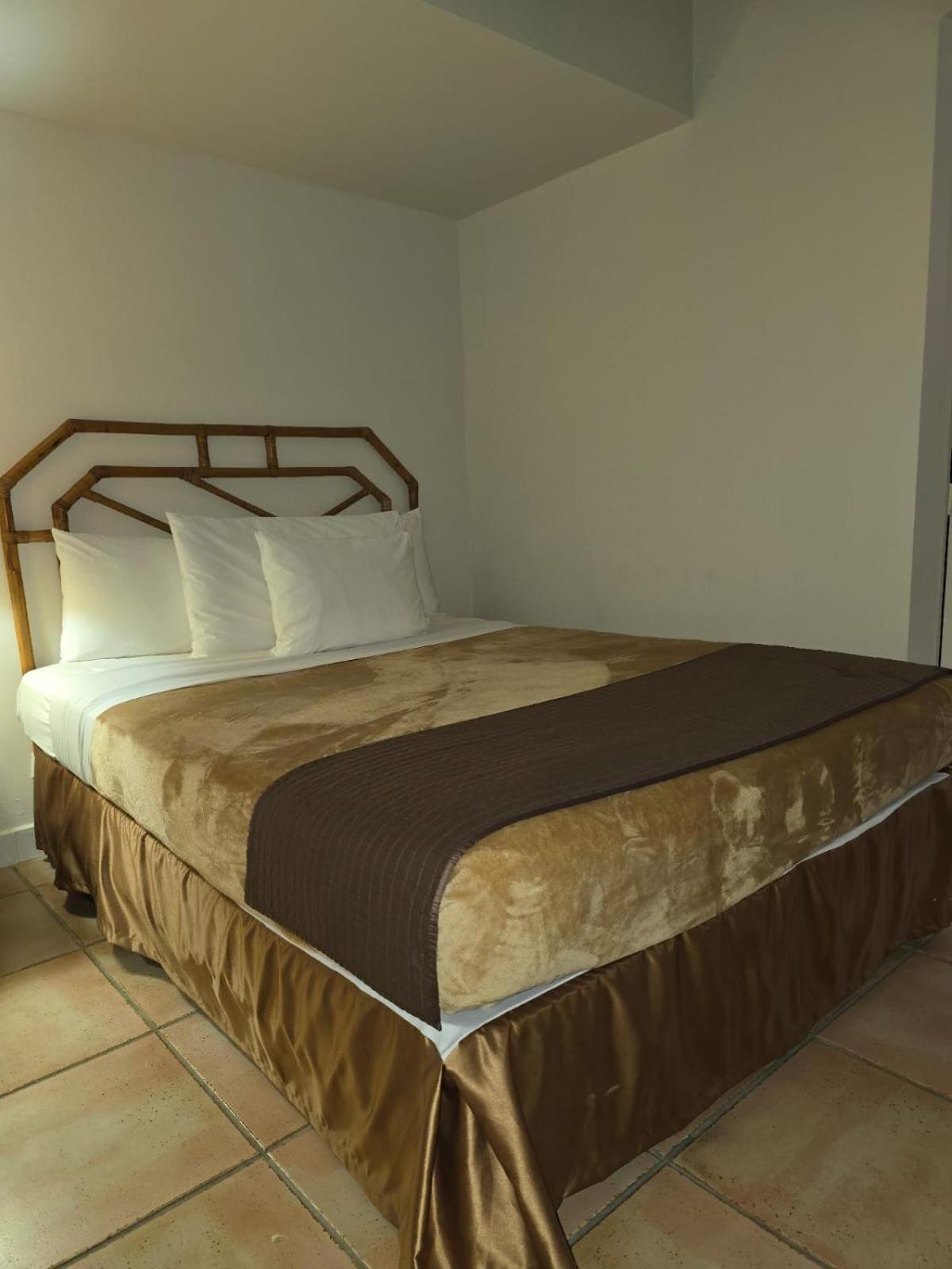 Private Family Room In Coronado Luxury Club & Suites Playa Coronado Buitenkant foto
